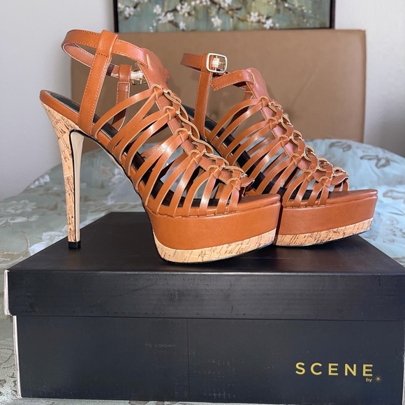 Sandals with sass - Picture 3 of 6